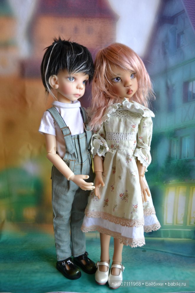 Мальчик с девочкой дружил. Maurice by Kaye Wiggs