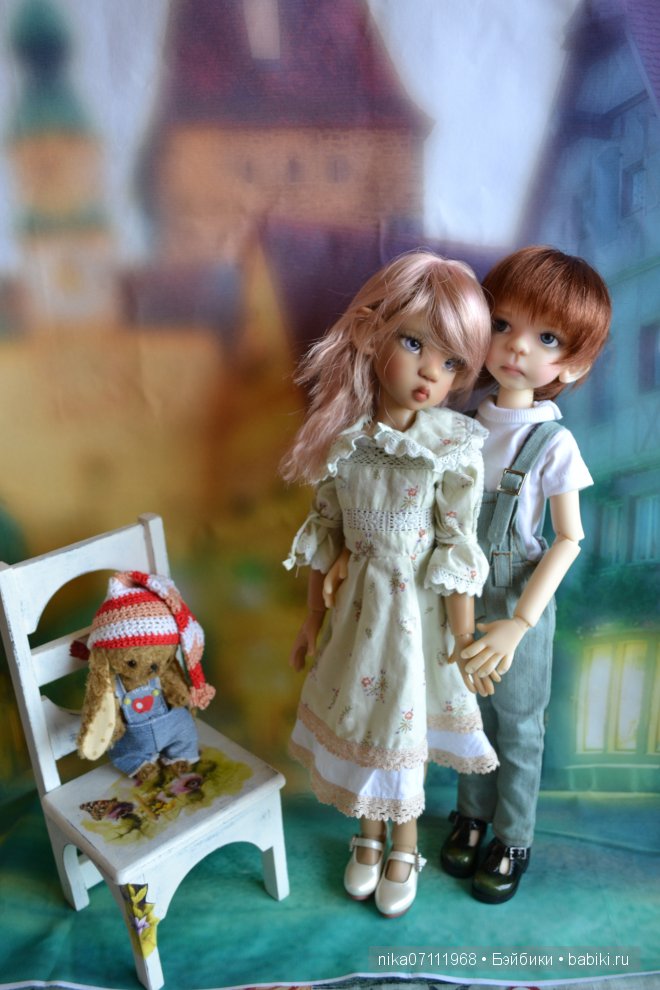 Мальчик с девочкой дружил. Maurice by Kaye Wiggs