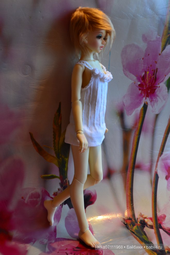 Девочка Юна...(Юноа от Гентаро Араки)