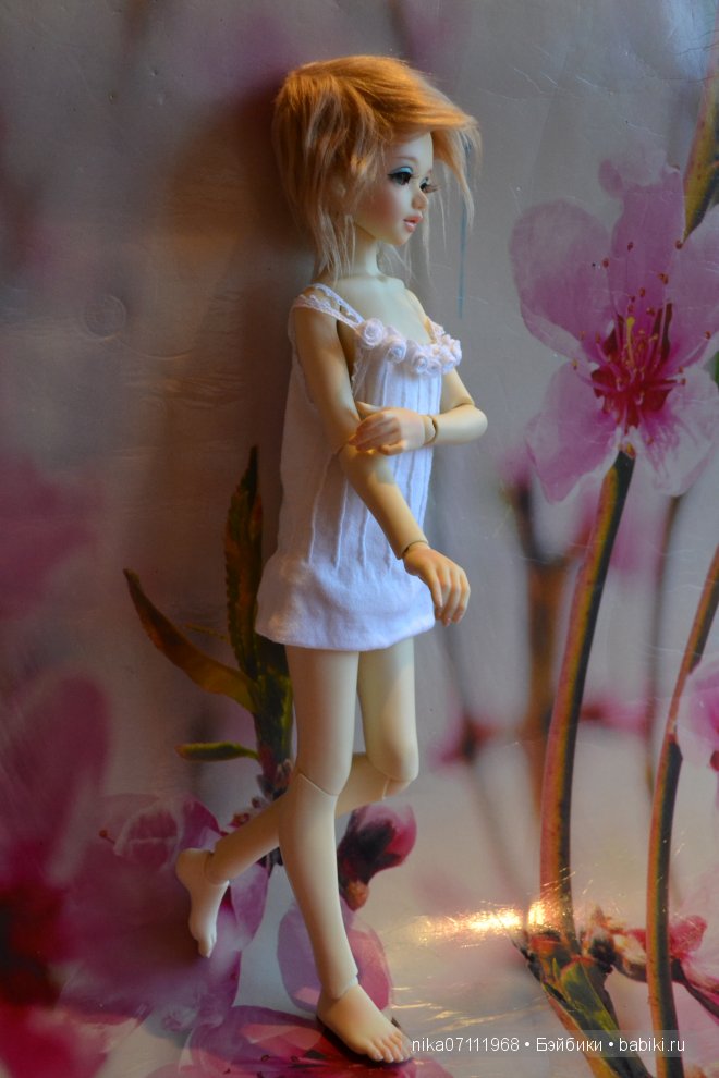 Девочка Юна...(Юноа от Гентаро Араки)