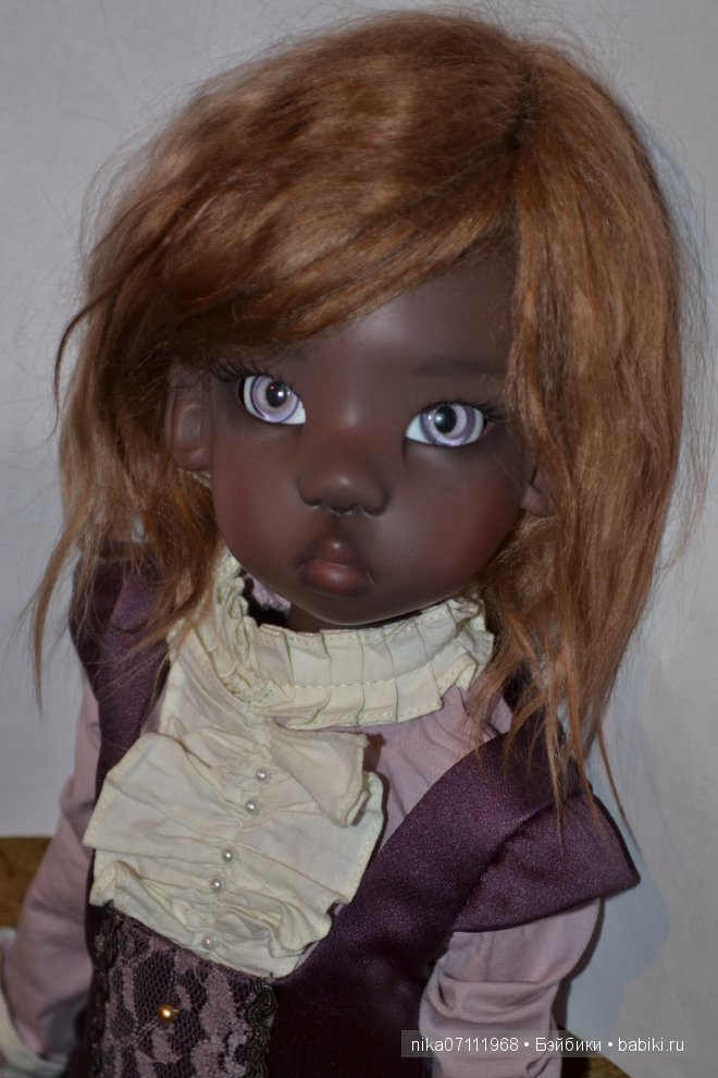 Моя Наоми. Кукла Кайе Виггс, Микки дарк тан