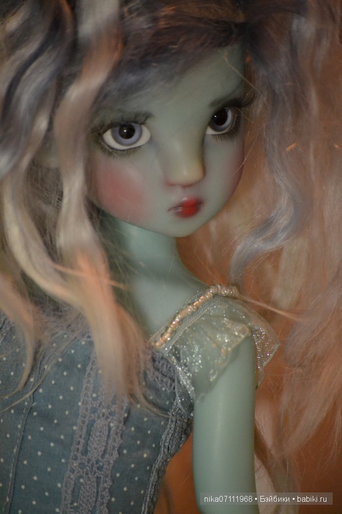 Кошечка, Blue Koneko, Kaye Wiggs