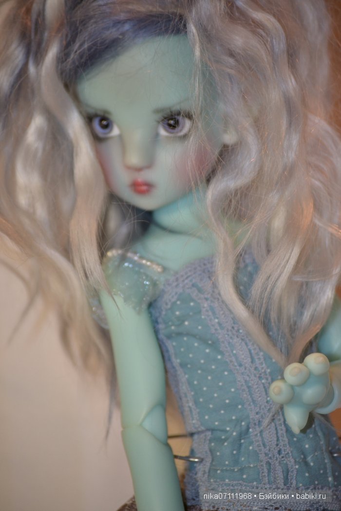 Кошечка, Blue Koneko, Kaye Wiggs