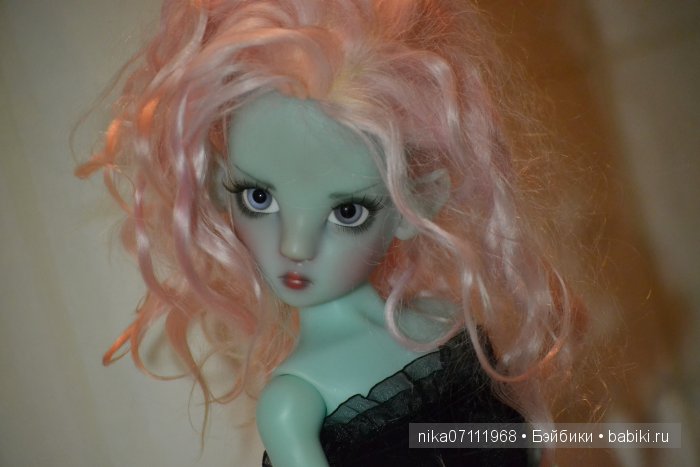 Кошечка, Blue Koneko, Kaye Wiggs