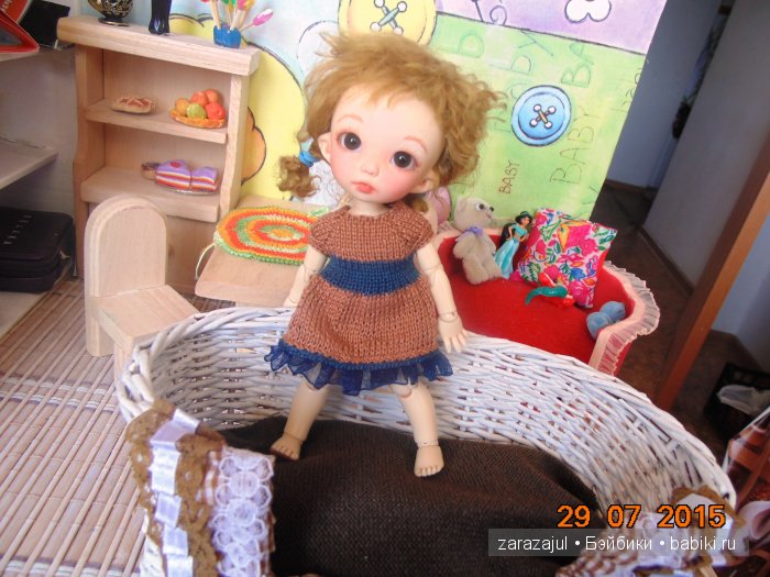 Айкин мастер класс - кроватка для куклы из корзиночки