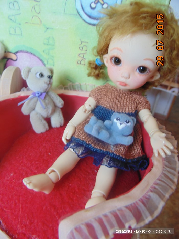 Айкин мастер класс - кроватка для куклы из корзиночки