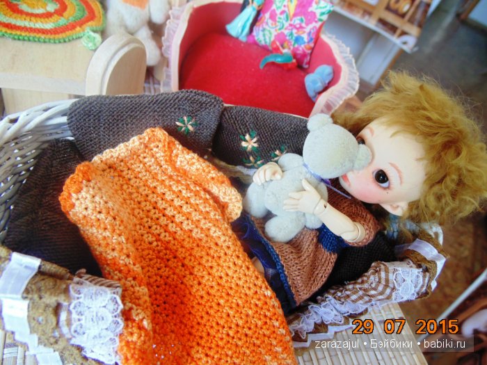 Айкин мастер класс - кроватка для куклы из корзиночки