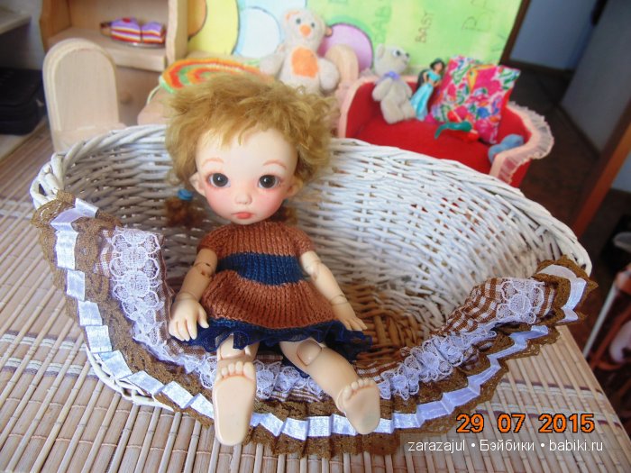 Айкин мастер класс - кроватка для куклы из корзиночки (фото 9)