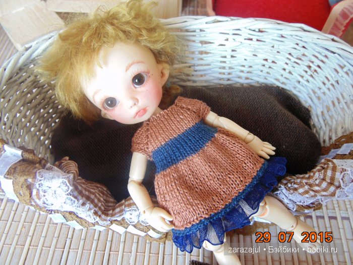 Айкин мастер класс - кроватка для куклы из корзиночки