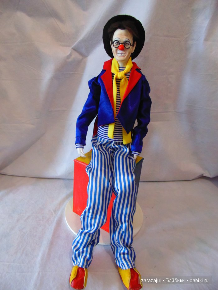 Портретная авторская кукла - клоун (фото 4)