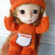 Мы с Айкой немного повязали и пофотографировались