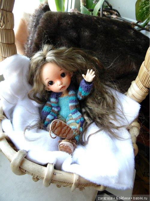 Раз, два, три, четыре, пять... решила Айка помечтать