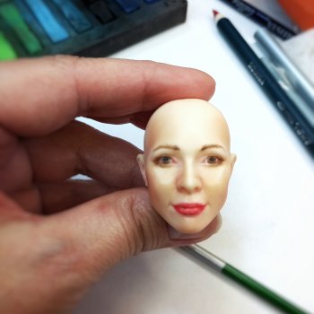 Ещё одна голова - и скульпт снова надо корректировать