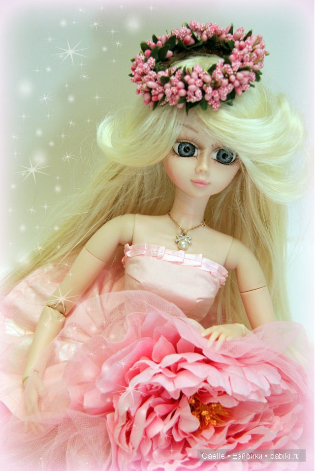 Платье-цветок. Одежда  для кукол своими руками