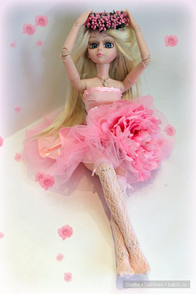 Платье-цветок. Одежда  для кукол своими руками