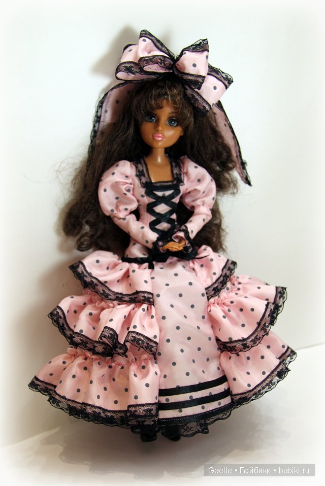 Платье для куклы Moxie — Одежда и обувь для кукол своими руками: фото (фото 3)