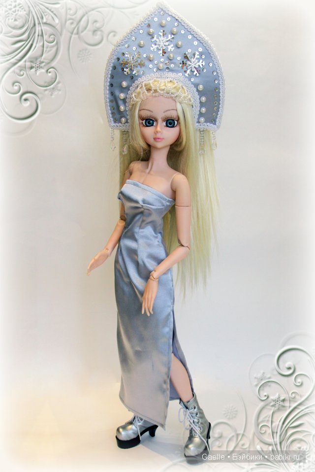 Новогодняя снегурочка