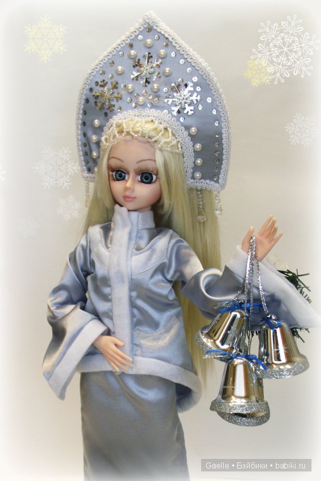 Новогодняя снегурочка