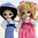 Маленькие костюмчики для двойняшек-малышек