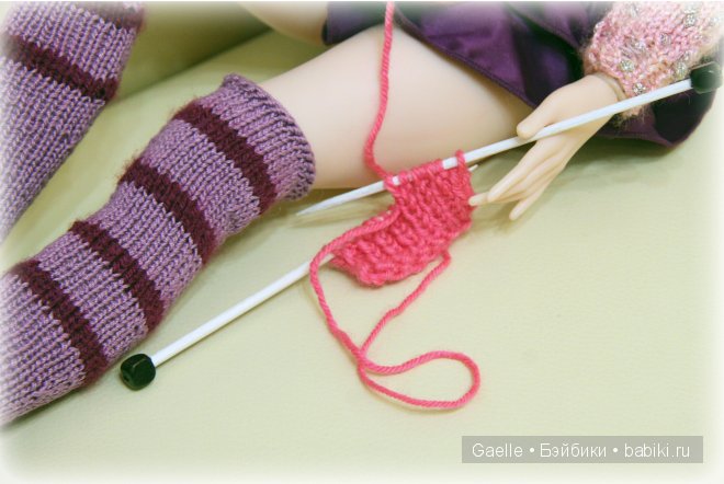 Вязание - хобби кукол — Одежда и обувь для кукол своими руками: фото (фото 3)