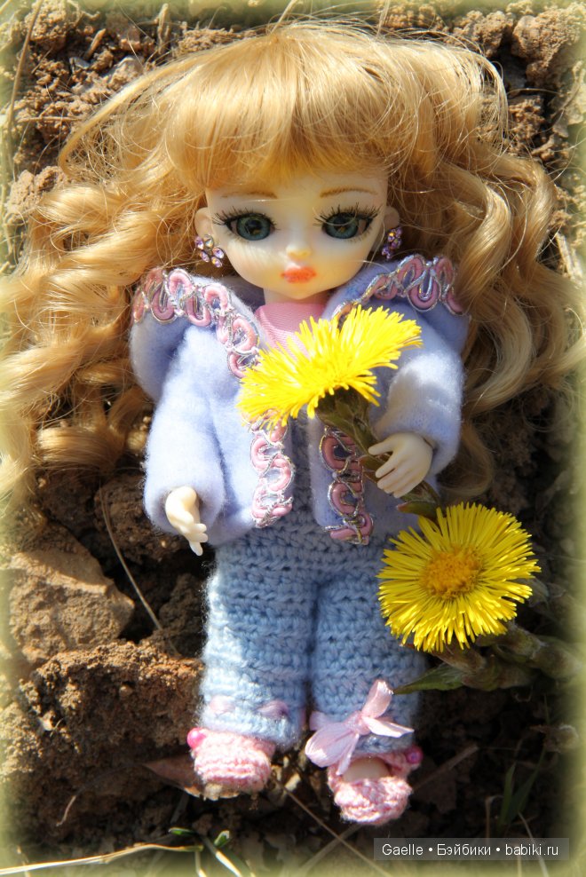 Малышка Hujoo на детской площадке (фото 10)