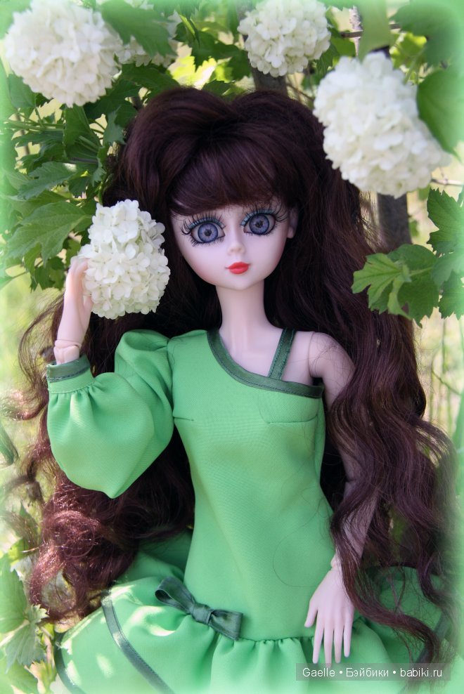 Яркий летний комплект для куклы: платье и туфельки (фото 5)