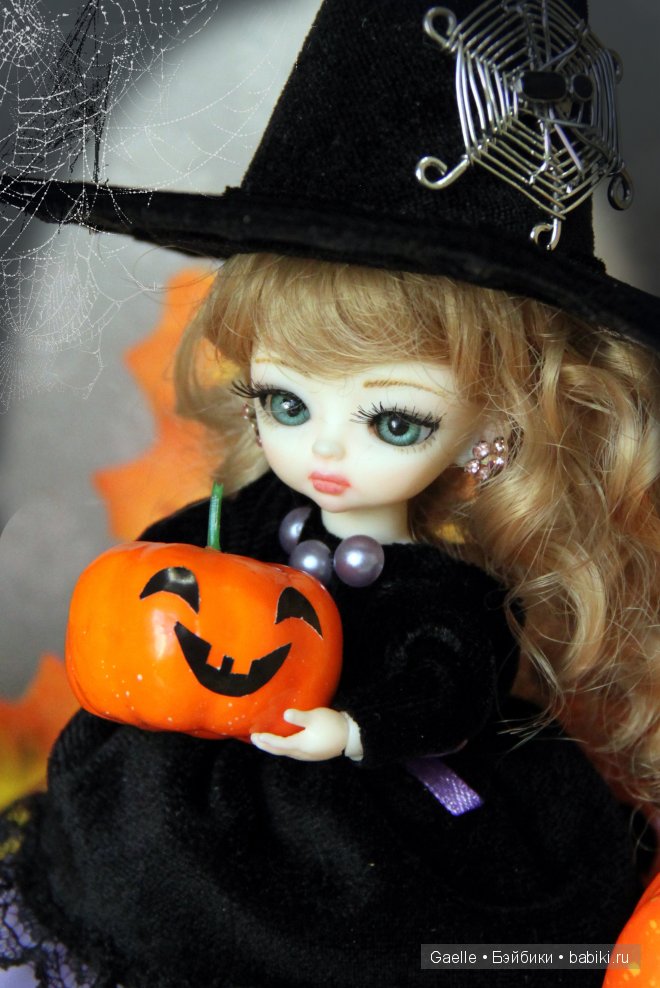 Костюм ведьмочки на Halloween