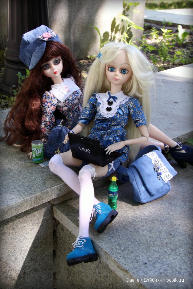 Девушки в городе. Наряды для кукол (фото 6)