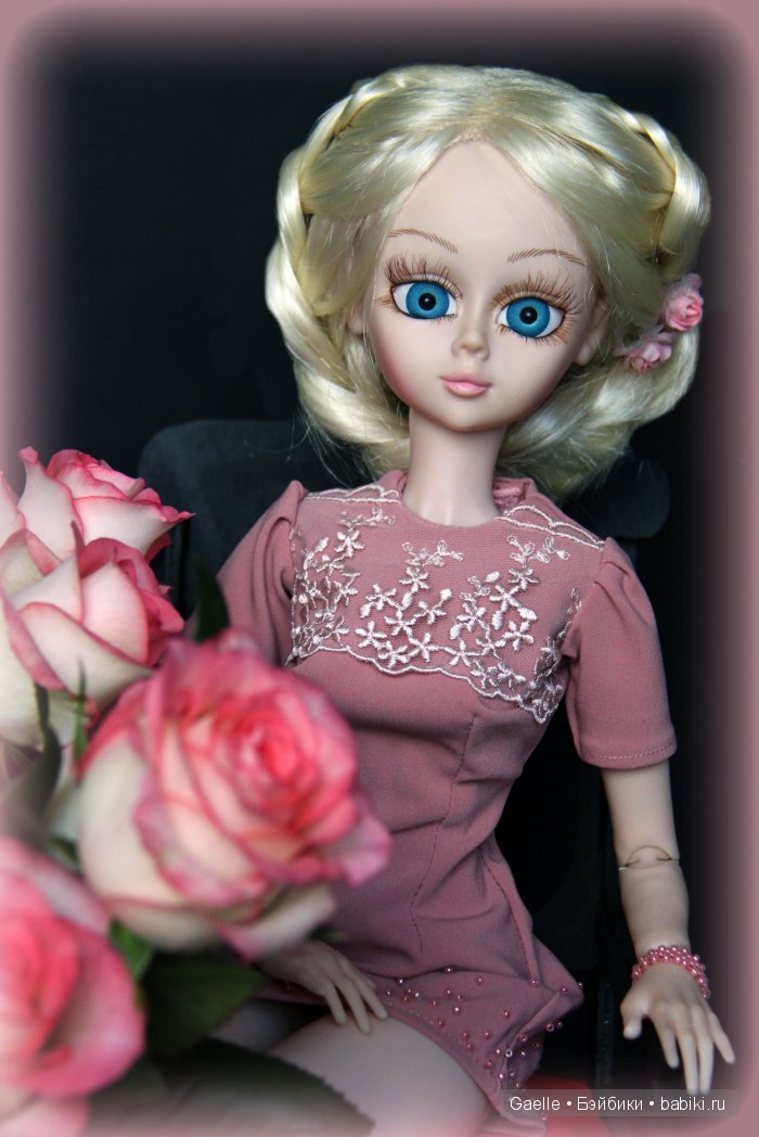 Нежная роза. Платье для куклы "Звезда подиума" (фото 2)