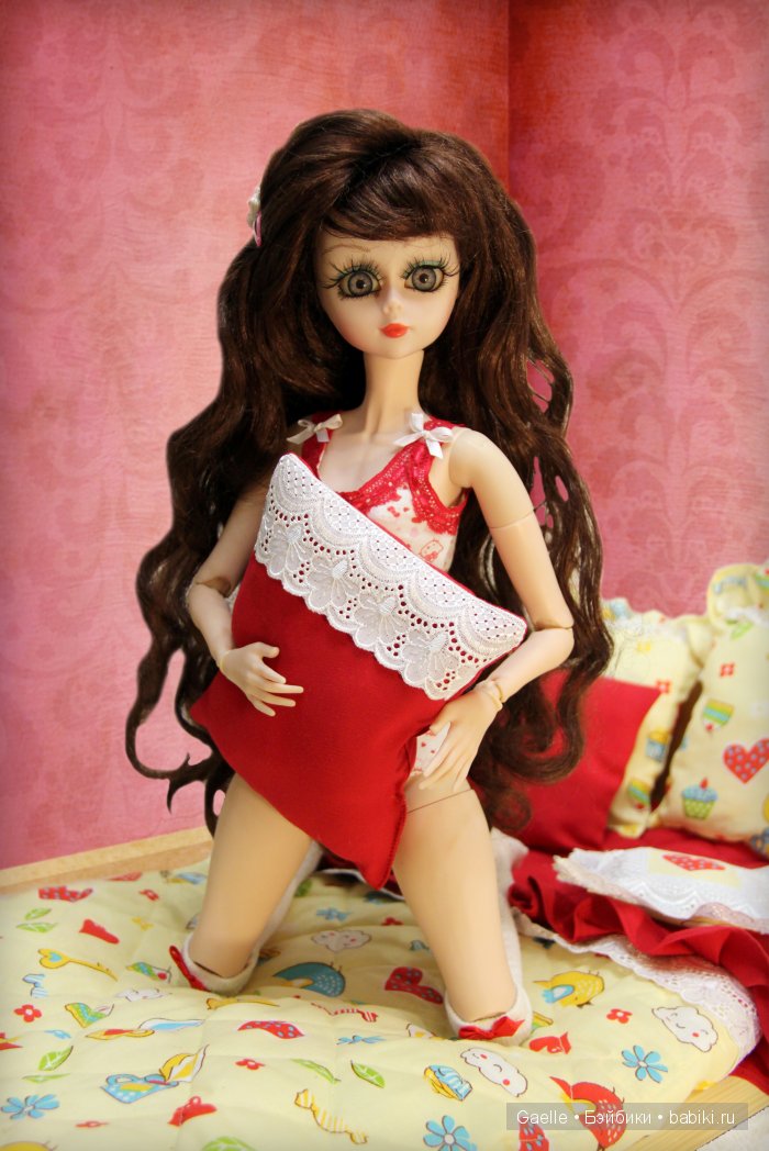 Постельные истории. Белье и пижамка для куклы Звезда подиума (фото 5)