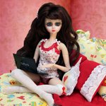 Постельные истории. Белье и пижамка для куклы Звезда подиума