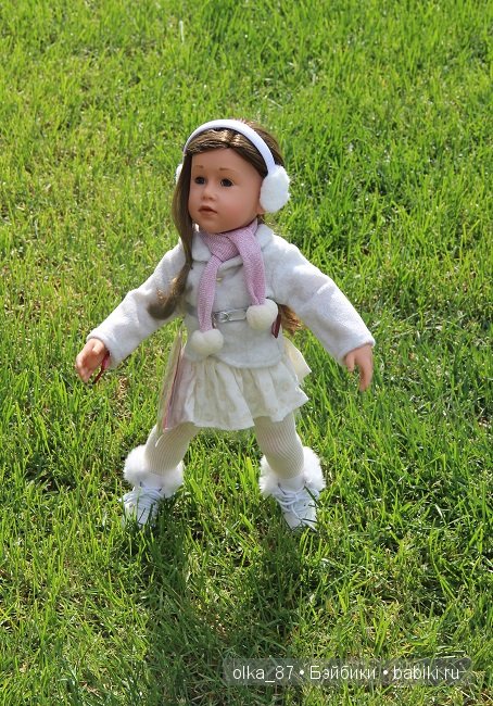 На улице лето...А ко мне приехала такая вот зимняя компания-Снегурочки Готц ( Gotz)