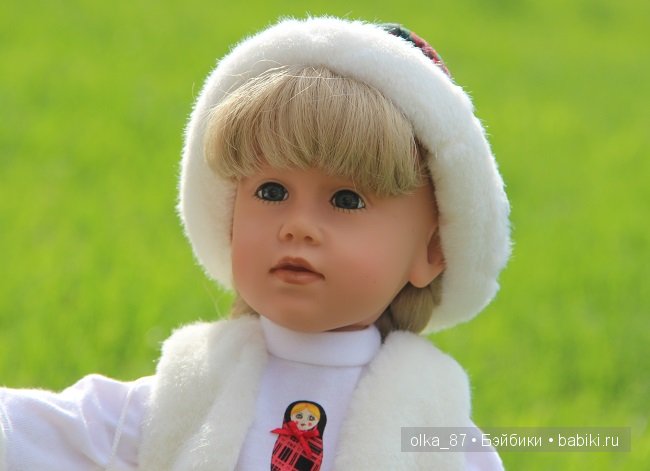 На улице лето...А ко мне приехала такая вот зимняя компания-Снегурочки Готц ( Gotz)