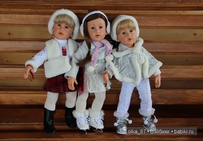 На улице лето...А ко мне приехала такая вот зимняя компания-Снегурочки Готц ( Gotz)