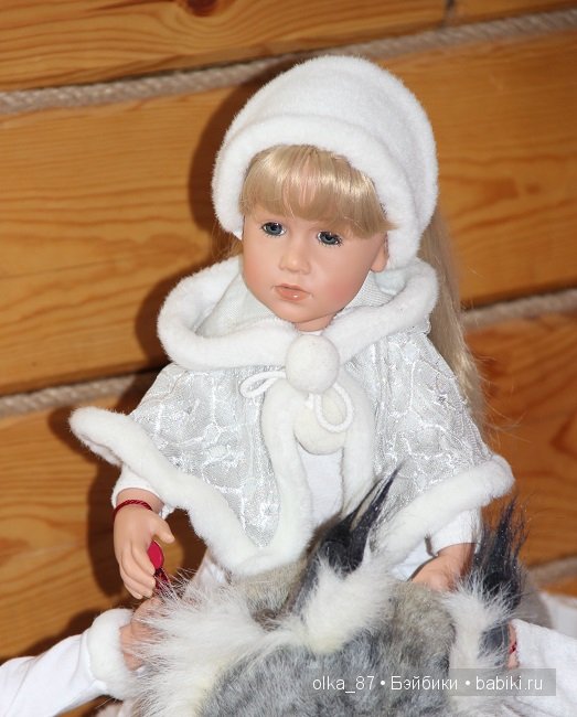 На улице лето...А ко мне приехала такая вот зимняя компания-Снегурочки Готц ( Gotz) (фото 8)