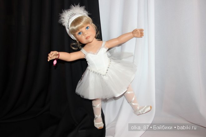 Черное и белое... Лебеди-Claire Gotz 2003 год и Odile Gotz 2004 год