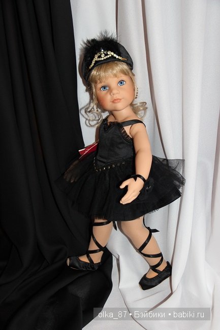 Черное и белое... Лебеди-Claire Gotz 2003 год и Odile Gotz 2004 год