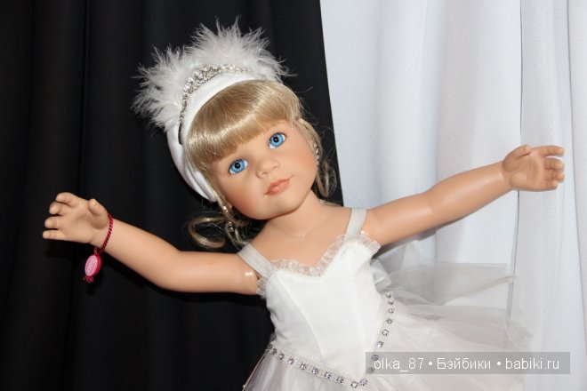 Черное и белое... Лебеди-Claire Gotz 2003 год и Odile Gotz 2004 год