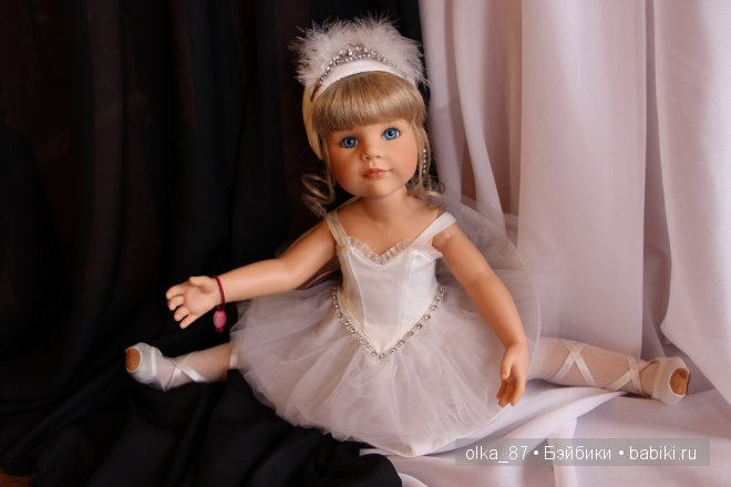 Черное и белое... Лебеди-Claire Gotz 2003 год и Odile Gotz 2004 год