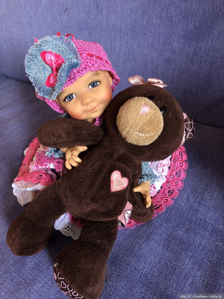 Bailey Meadow dolls в наряде от мамочки