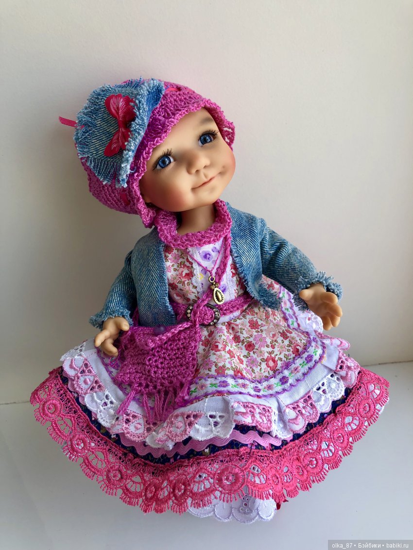 Bailey Meadow dolls в наряде от мамочки