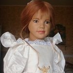 Чем вывести пятно от окисла металла с тела виниловой куклы?