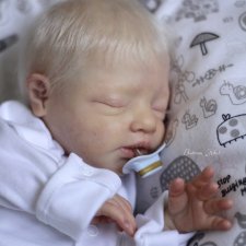 Elsie by Cassie Brace