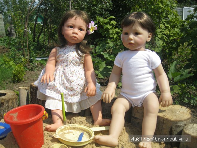 Дачные прогулки моих девочек