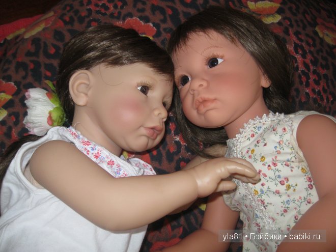 Дачные прогулки моих девочек