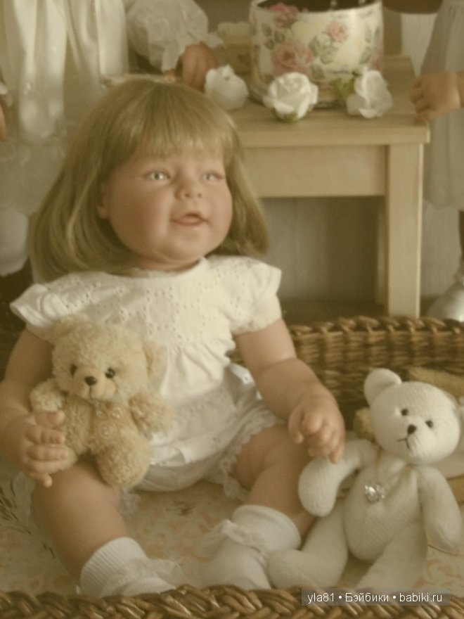 Девочки играют... Куклы Lee Middleton