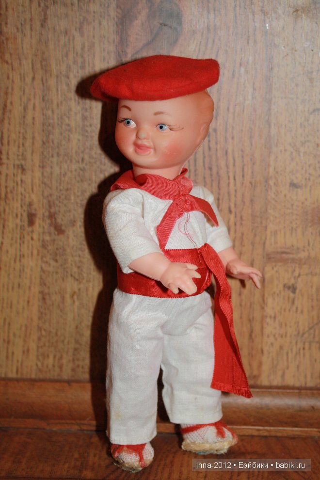 Улыбчивые Баски. Винтажные куклы-малыши в французских национальных костюмах Басков