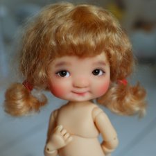 Meadow dolls Patti twinkles honey