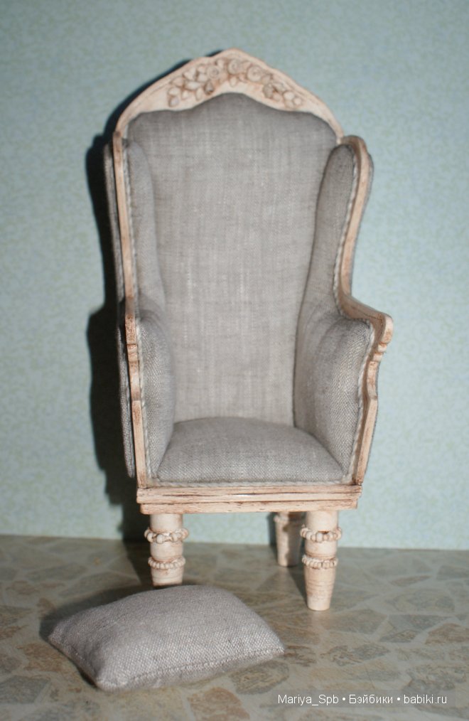 Кресло для куклы с розами в стиле шебби-шик