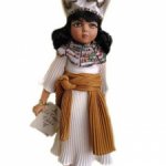 Фарфоровая итальянская кукла Клеопатра